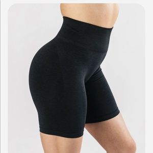 Alphalete Amplify Biker Shorts